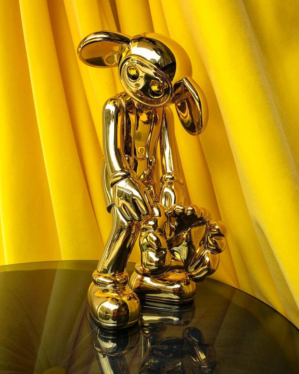 Companion, gold, 2024, Polished ceramic, gold glaze, Evgeniy Lapchenko